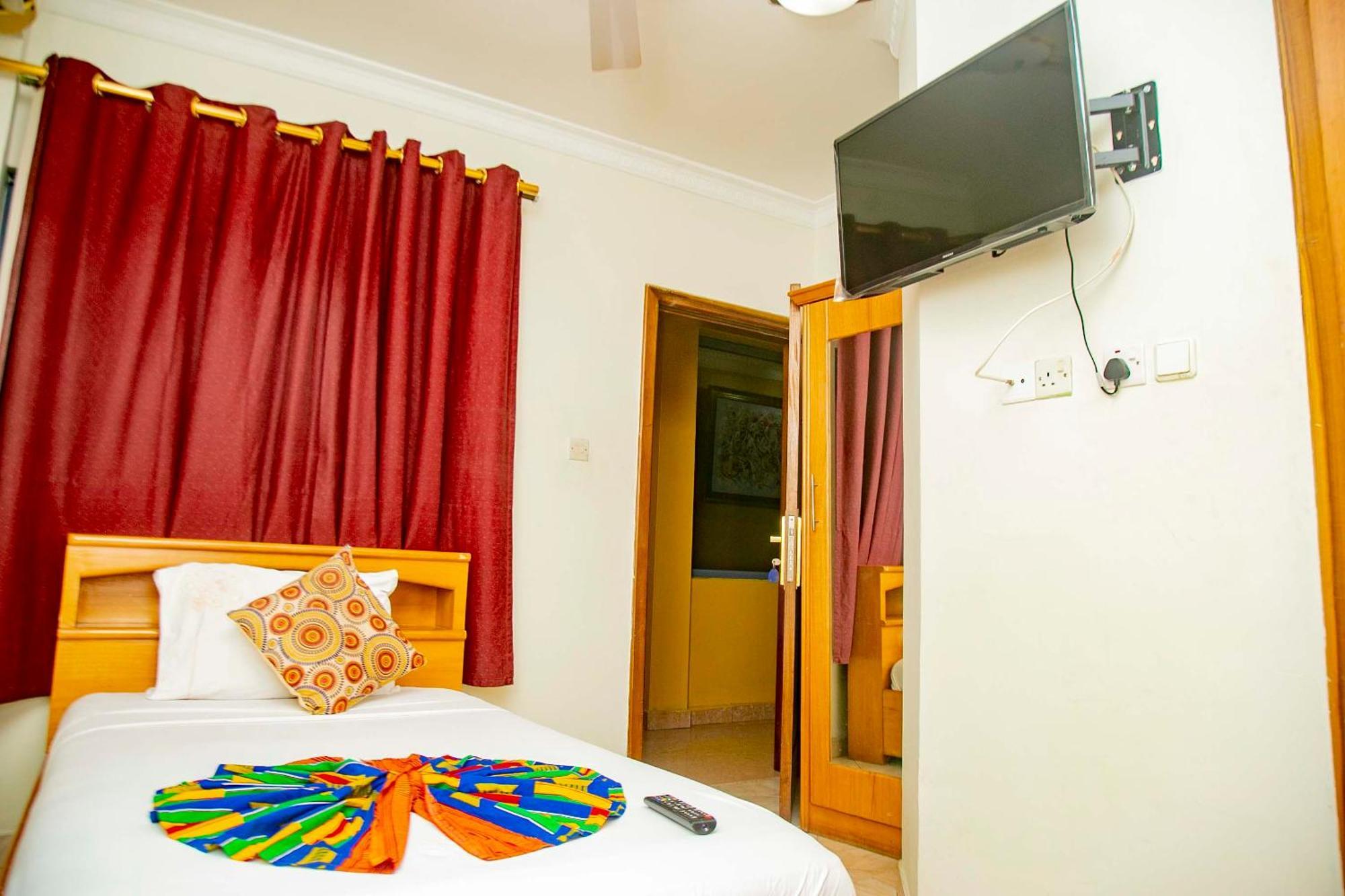 Brookvale Hotel Weija Zewnętrze zdjęcie