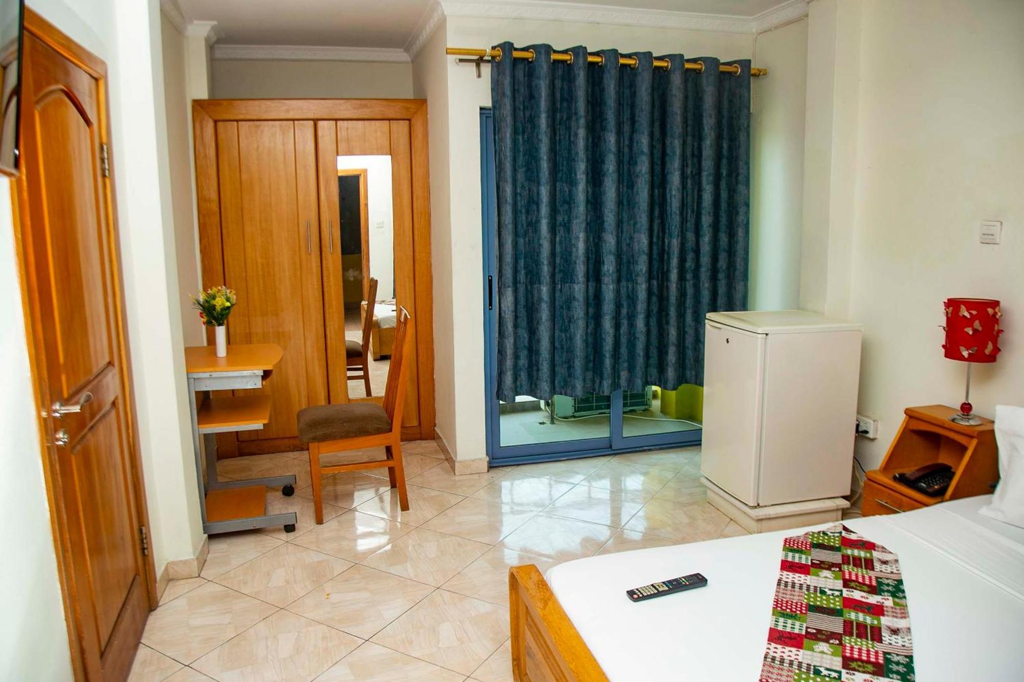 Brookvale Hotel Weija Zewnętrze zdjęcie